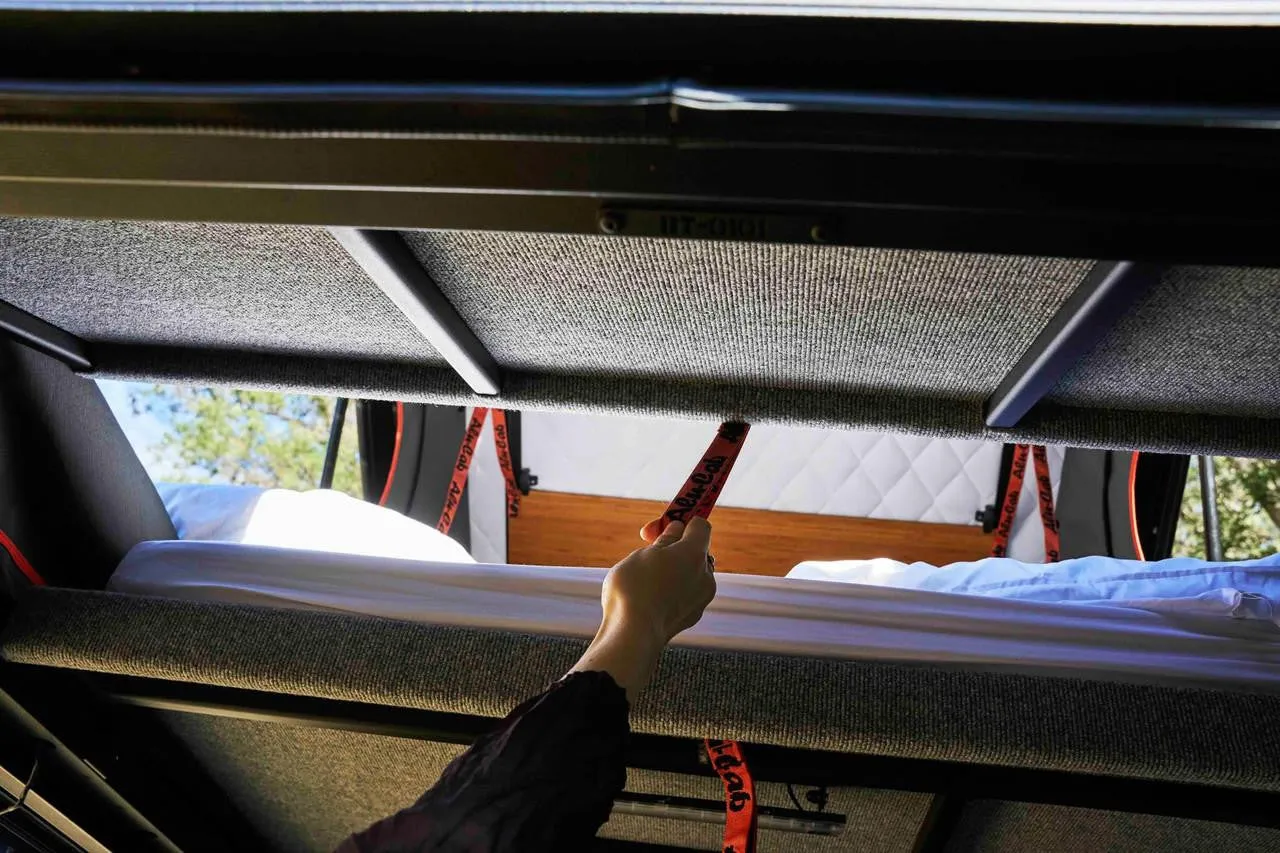 Alu-Cab ModCAP Camper for Mid-Size Trucks 5' Bed