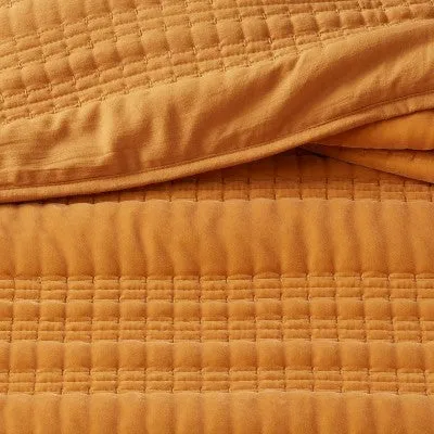 New - King Lofty Velvet Quilt Dark Gold - Threshold