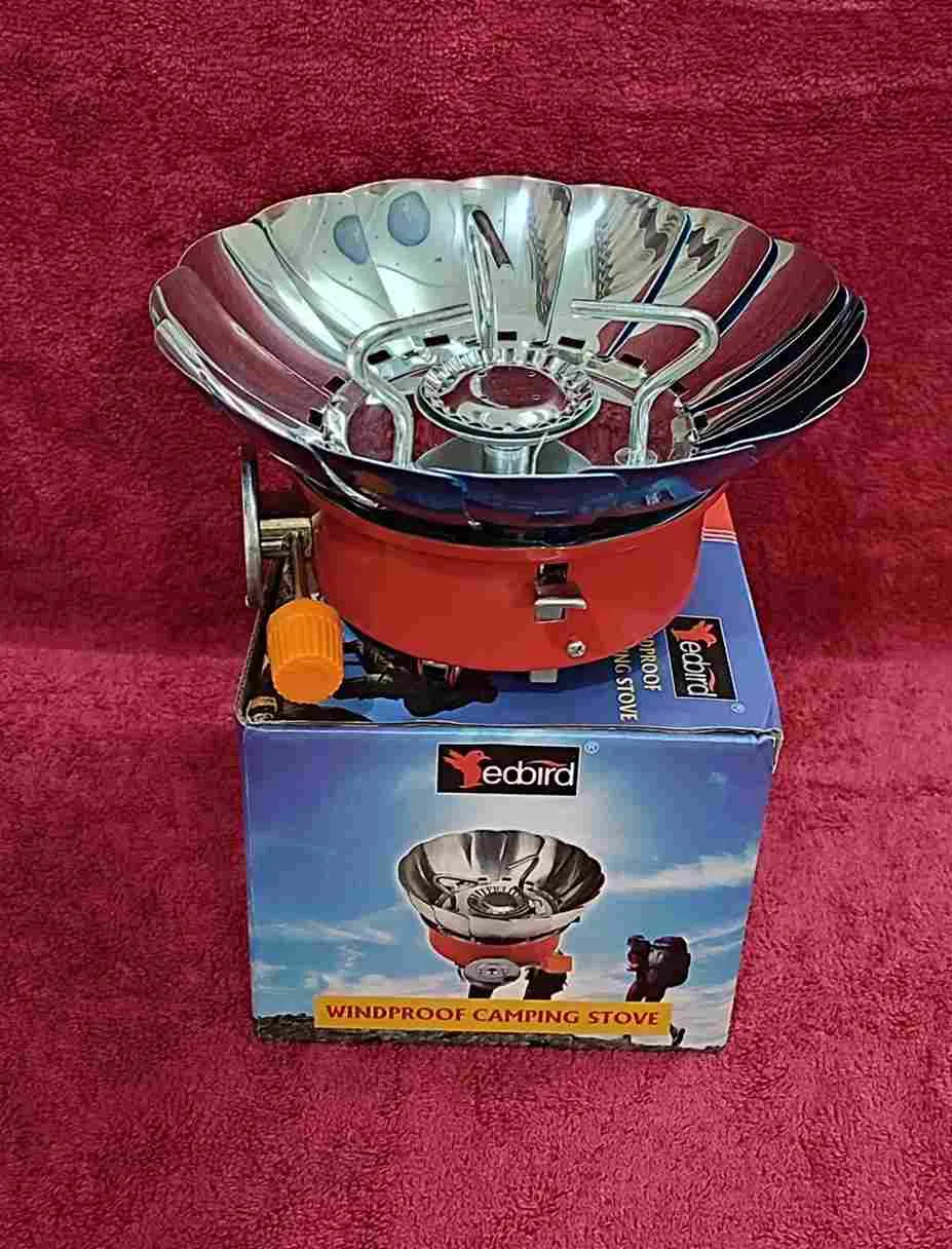 PORTABLE RETRACTABLE MINI PICNIC/CAMPING STOVE WITH A BUTANE BOTTLE