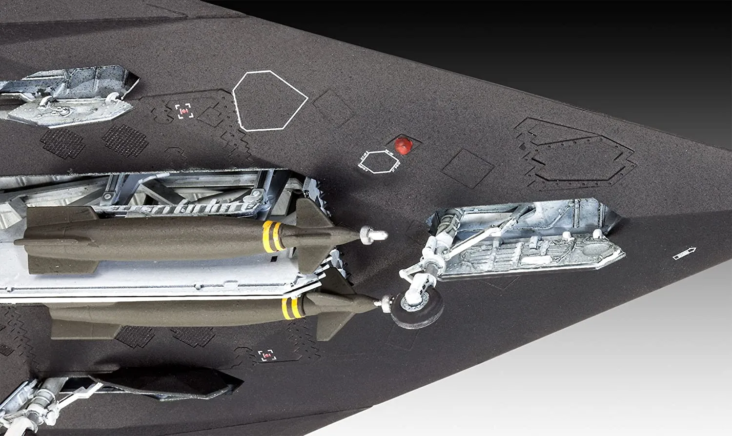 Revell F-117A Nighthawk Stealth Fighter - 1:72 Scale